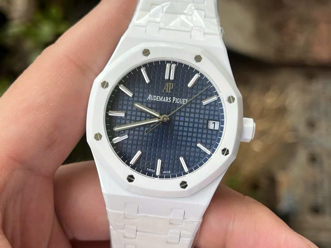 Đồng hồ Audemars Piguet Replica cao cấp nhất chế tác vỏ gốm trắng 41mm (9) Đồng hồ Audemars Piguet Replica cao cấp nhất chế tác vỏ gốm trắng 41mm (1)