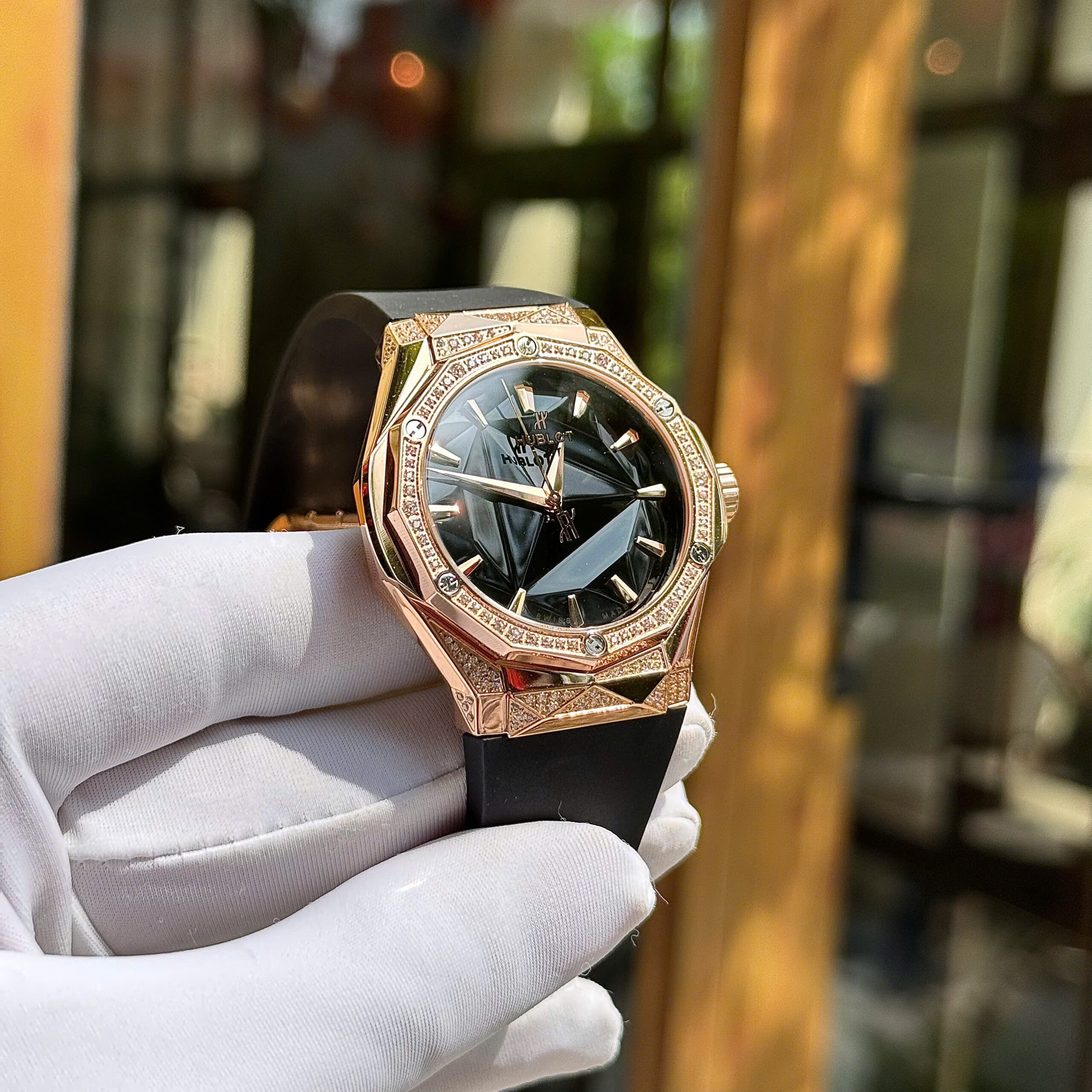 Đồng hồ Hublot Rep 1 1 Classic Fusion Orlinski King Gold Demi Pave đính đá nhà máy HB (7)