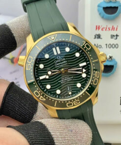 Đồng hồ Omega Seamaster Diver 300M Rep 11 dây cao su màu xanh lá xưởng VS 42mm (1)