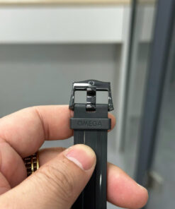 Đồng hồ Omega Seamaster chế tác vỏ gốm đen máy cơ Thuỵ Sỹ VS Factory 42mm (2)