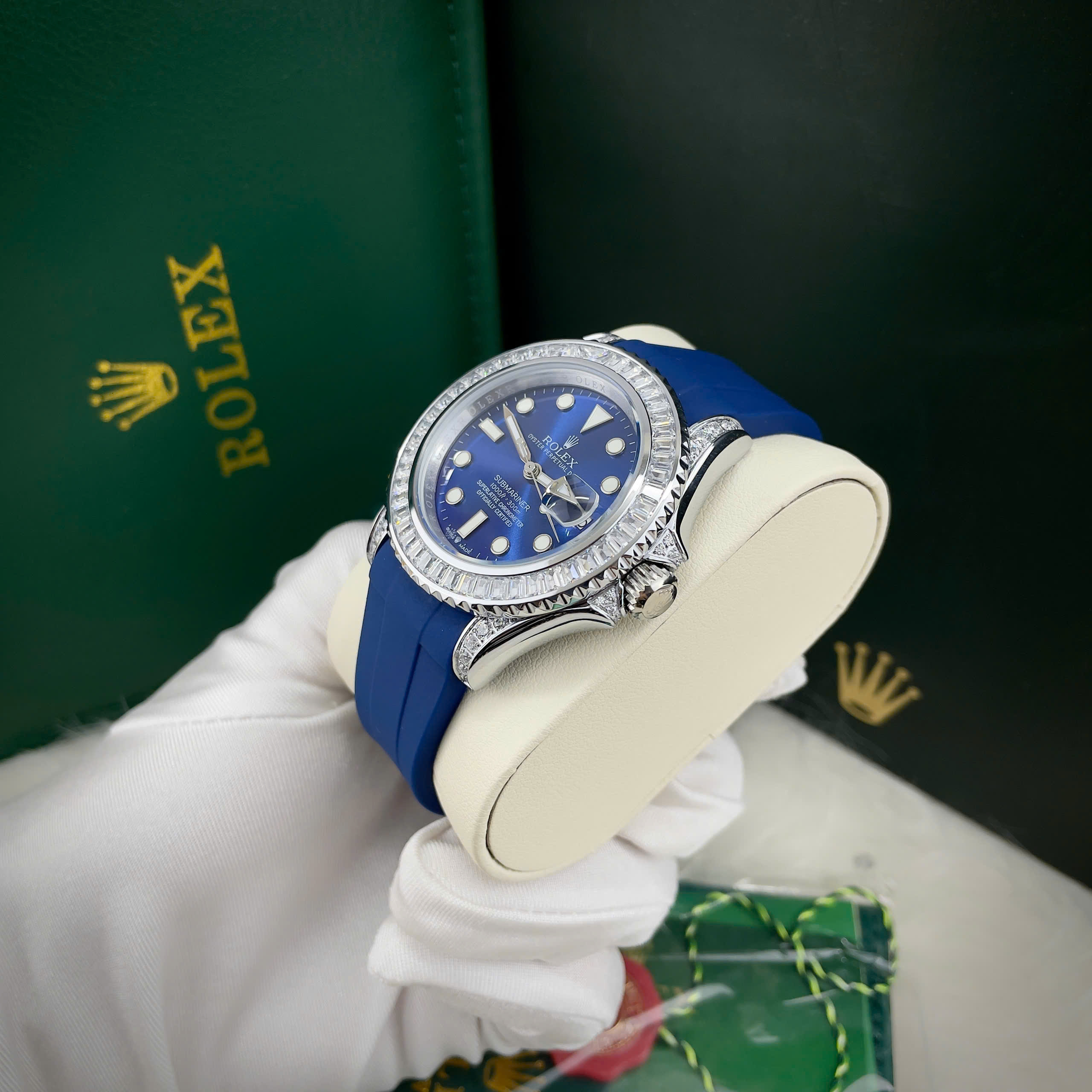 Đồng hồ Rolex Submariner nam niềng đá dây cao su xanh blue Fake cao cấp 40mm (1) Đồng hồ Rolex Submariner nam niềng đá dây cao su xanh blue Fake cao cấp 40mm
