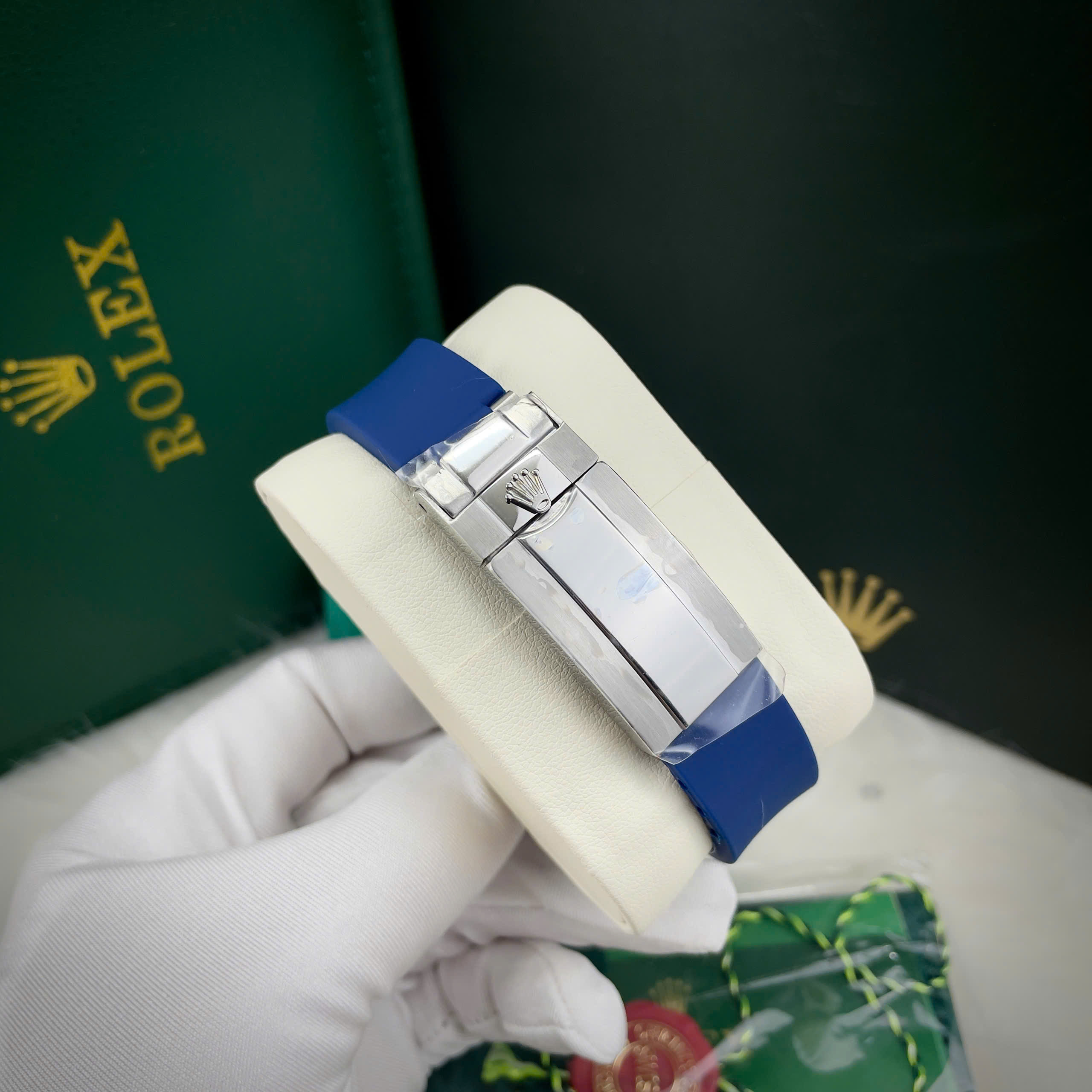 Đồng hồ Rolex Submariner nam niềng đá dây cao su xanh blue Fake cao cấp 40mm (2) Đồng hồ Rolex Submariner nam niềng đá dây cao su xanh blue Fake cao cấp 40mmĐồng hồ Rolex Submariner nam niềng đá dây cao su xanh blue Fake cao cấp 40mm