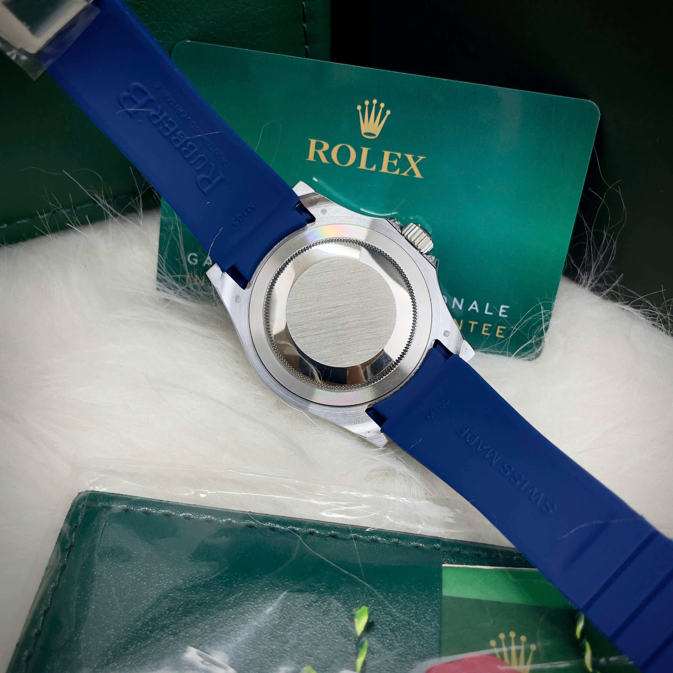 Đồng hồ Rolex Submariner nam niềng đá dây cao su xanh blue Fake cao cấp 40mm (4) Đồng hồ Rolex Submariner nam niềng đá dây cao su xanh blue Fake cao cấp 40mm