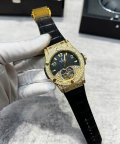 Đồng hồ Hublot Skeleton đính full đá lộ cơ máy cơ nhật giá rẻ fake cao cấp 42mm