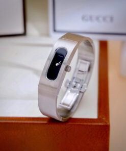 Đồng hồ Gucci like nữ dây kim loại hình chữ nhật máy Pin cao cấp 16x39mm (2)