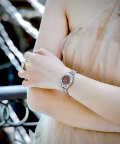 Đồng hồ Rolex Datejust nữ demi mặt chocolate đính đá fake cao cấp 28mm