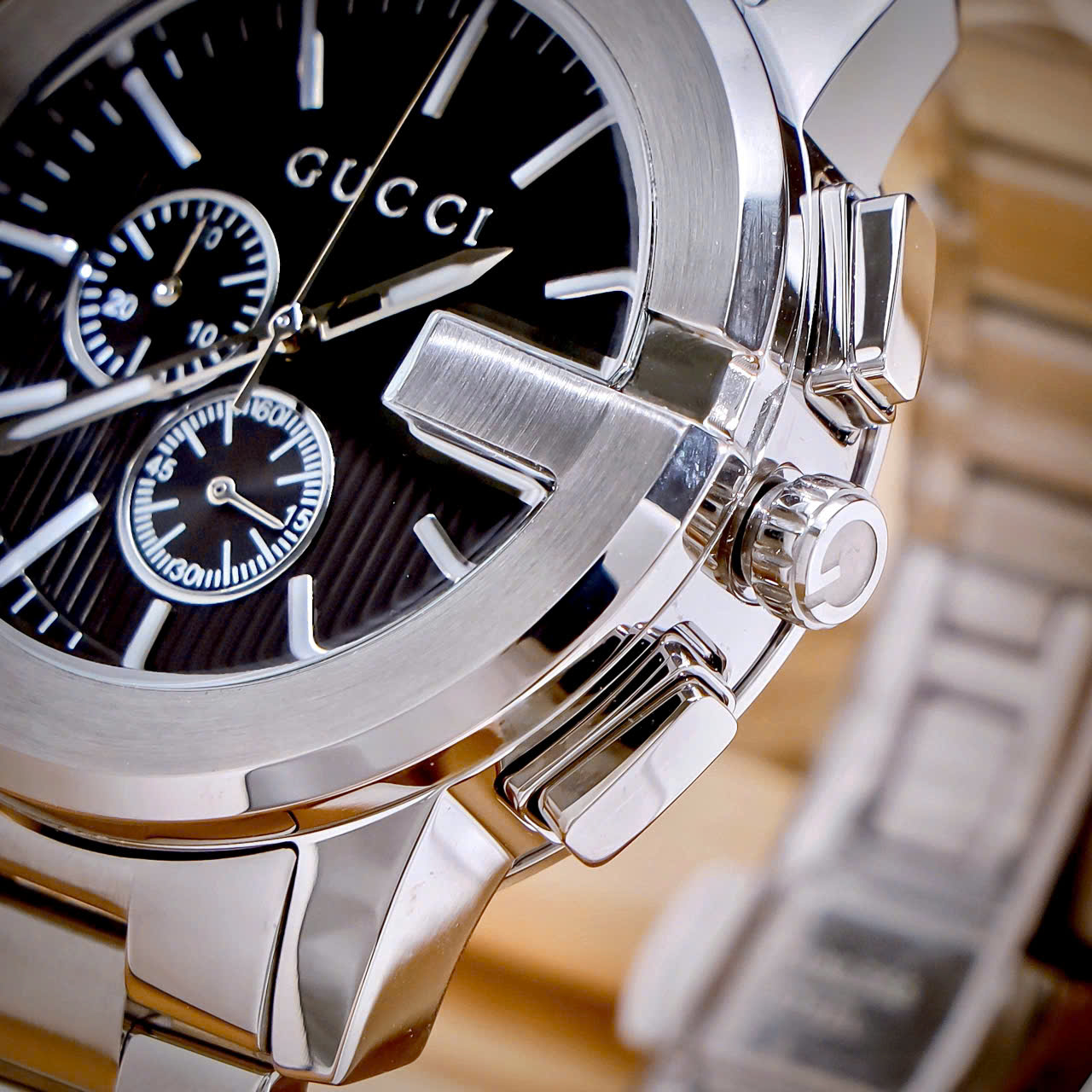 Đồng Hồ Gucci Chronograph Like Auth Dây Kim Loại Mặt Số Đen Máy Pin Nam 44mm (2)