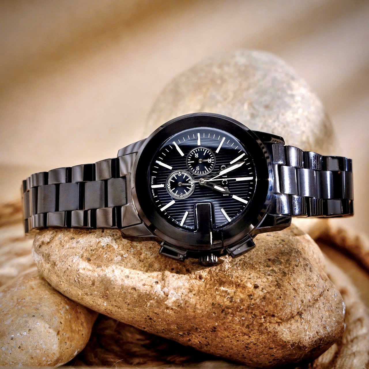 Đồng Hồ Gucci Chronograph Like Auth Màu Đen Nam Dây Thép Đen 44mm (1) Đồng Hồ Gucci Chronograph Like Auth Màu Đen Nam Dây Thép Đen 44mm (2)