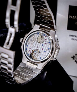 Đồng Hồ Patek Philippe Fake Cao Cấp Nautilus 5724 Mặt Xanh Blue Máy Cơ Nhật 40mm (8)