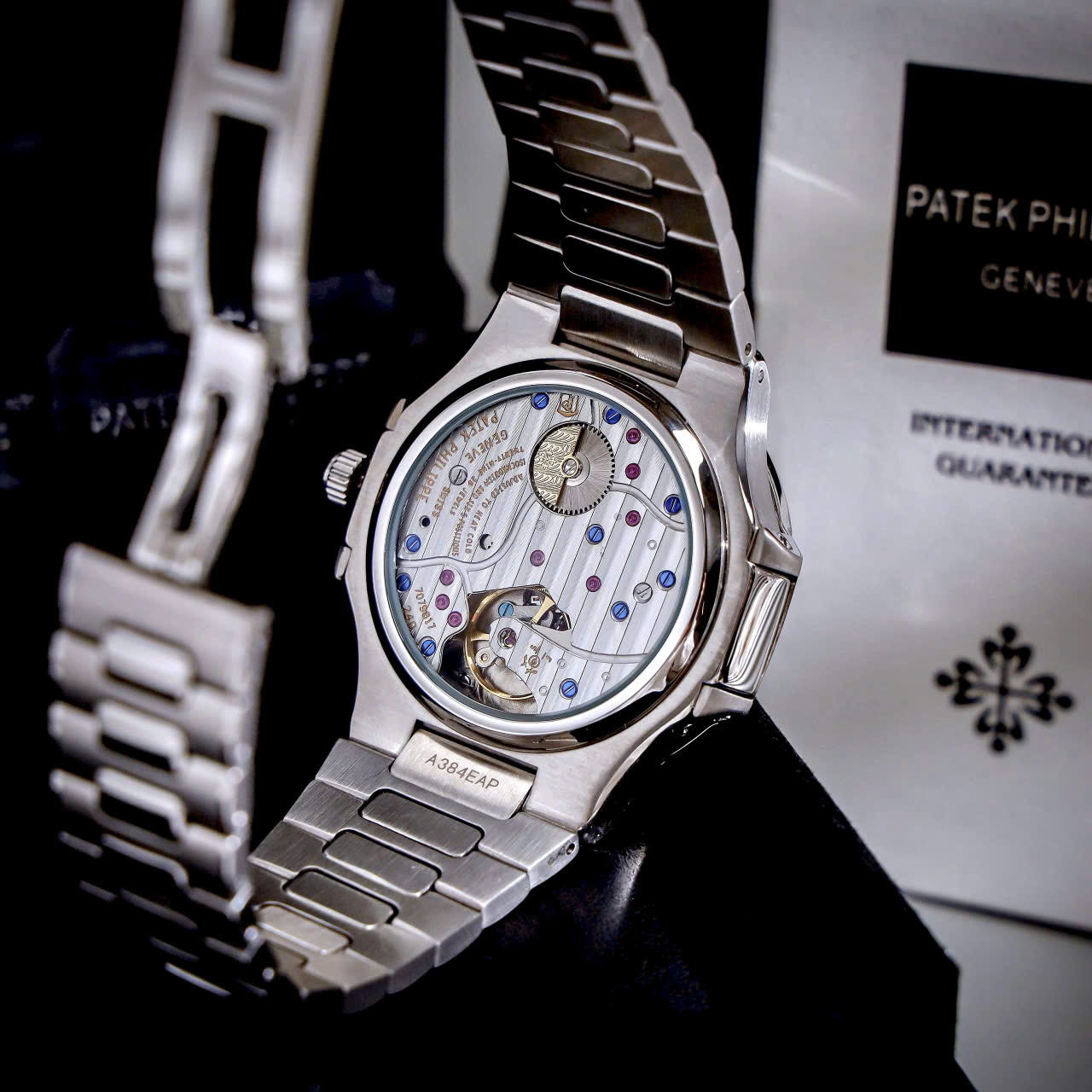 Đồng Hồ Patek Philippe Fake Cao Cấp Nautilus 5724 Mặt Xanh Blue Máy Cơ Nhật 40mm (10) Đồng Hồ Patek Philippe Fake Cao Cấp Nautilus 5724 Mặt Xanh Blue Máy Cơ Nhật 40mm (8)