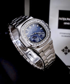 Đồng Hồ Patek Philippe Fake Cao Cấp Nautilus 5724 Mặt Xanh Blue Máy Cơ Nhật 40mm (8)