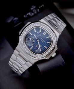 Đồng Hồ Patek Philippe Fake Cao Cấp Nautilus 5724 Mặt Xanh Blue Máy Cơ Nhật 40mm (8)