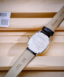 Đồng hồ Cartier Baignoire nữ 1920 WGBA0022 dây da fake cao cấp 31x23mm