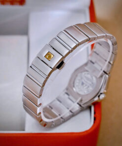 Đồng hồ Omega Constellation nữ mặt xanh blue đính đá fake cao cấp 28mm