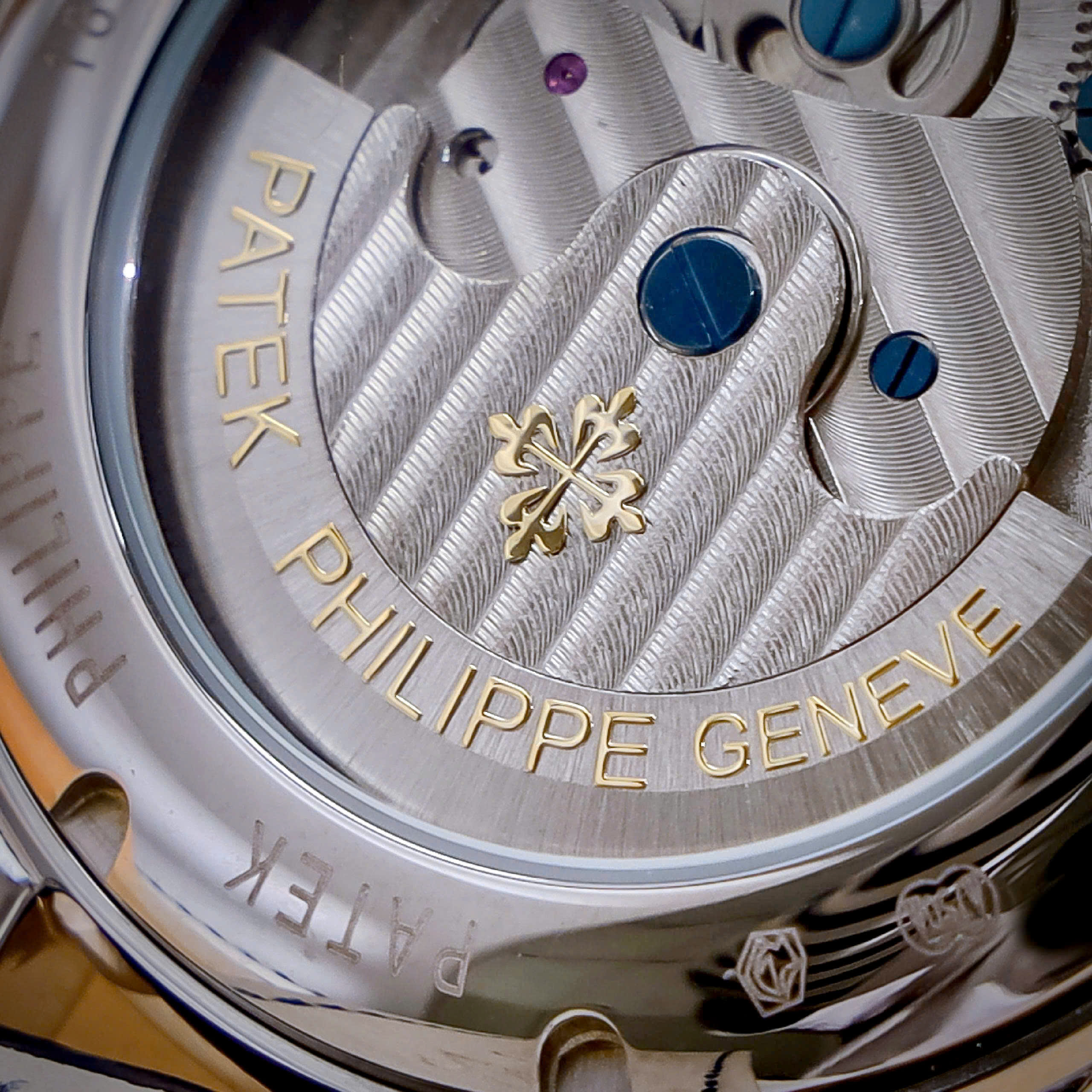 Đồng hồ Patek Philippe Genève nam xanh blue lộ cơ Tourbillon fake cao cấp 42mm (7) Đồng hồ Patek Philippe Genève nam xanh blue lộ cơ Tourbillon fake cao cấp 42mm