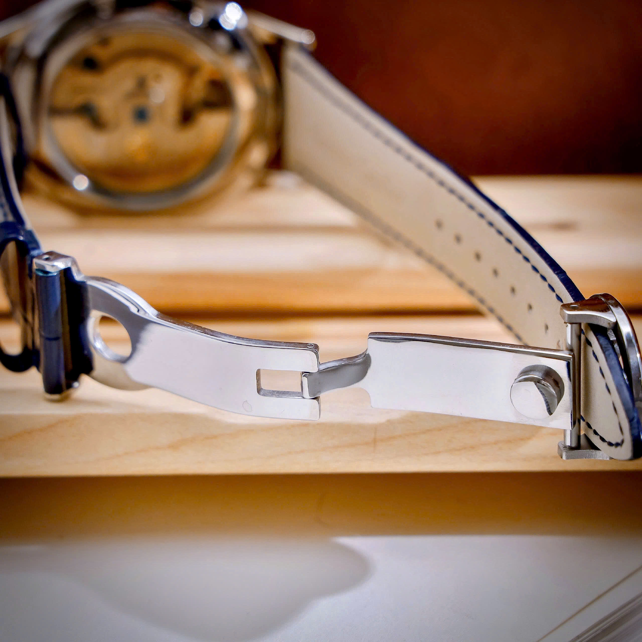 Đồng hồ Patek Philippe Genève nam xanh blue lộ cơ Tourbillon fake cao cấp 42mm (9) Đồng hồ Patek Philippe Genève nam xanh blue lộ cơ Tourbillon fake cao cấp 42mm