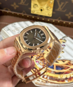 Đồng hồ Patek Philippe Nautilus 5711 Rep 11 mặt nâu mạ vàng hồng xưởng BBF 40mm (2)