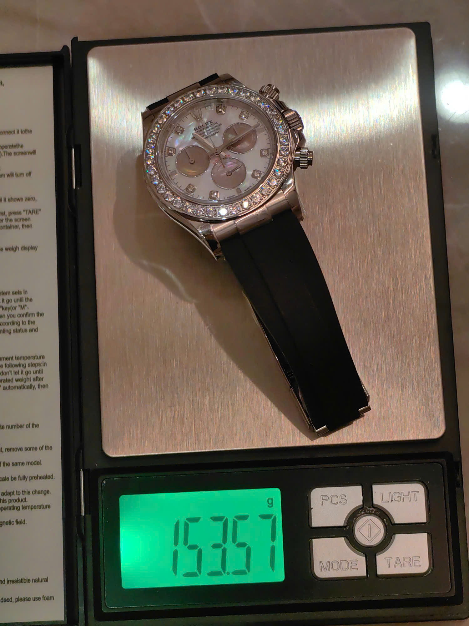 Đồng hồ Rolex Daytona 126589RBR mặt số xà cừ tím nặng 154 grams xưởng FH 40mm (4) Đồng hồ Rolex Daytona 126589RBR mặt số xà cừ tím nặng 154 grams xưởng FH 40mm (3)