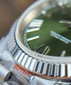 Đồng hồ Rolex Day-Date Replica 1 1 mặt xanh lá cây cọc số la mã nặng 186 gram xưởng QF 40mm (2)