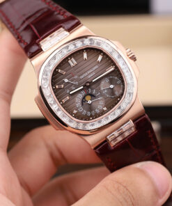 Đồng hồ nam Patek Philippe Nautilus 5724R Chế Tác bọc vàng thật + đính kim cương moissanite nhà máy GR 40mm (2)