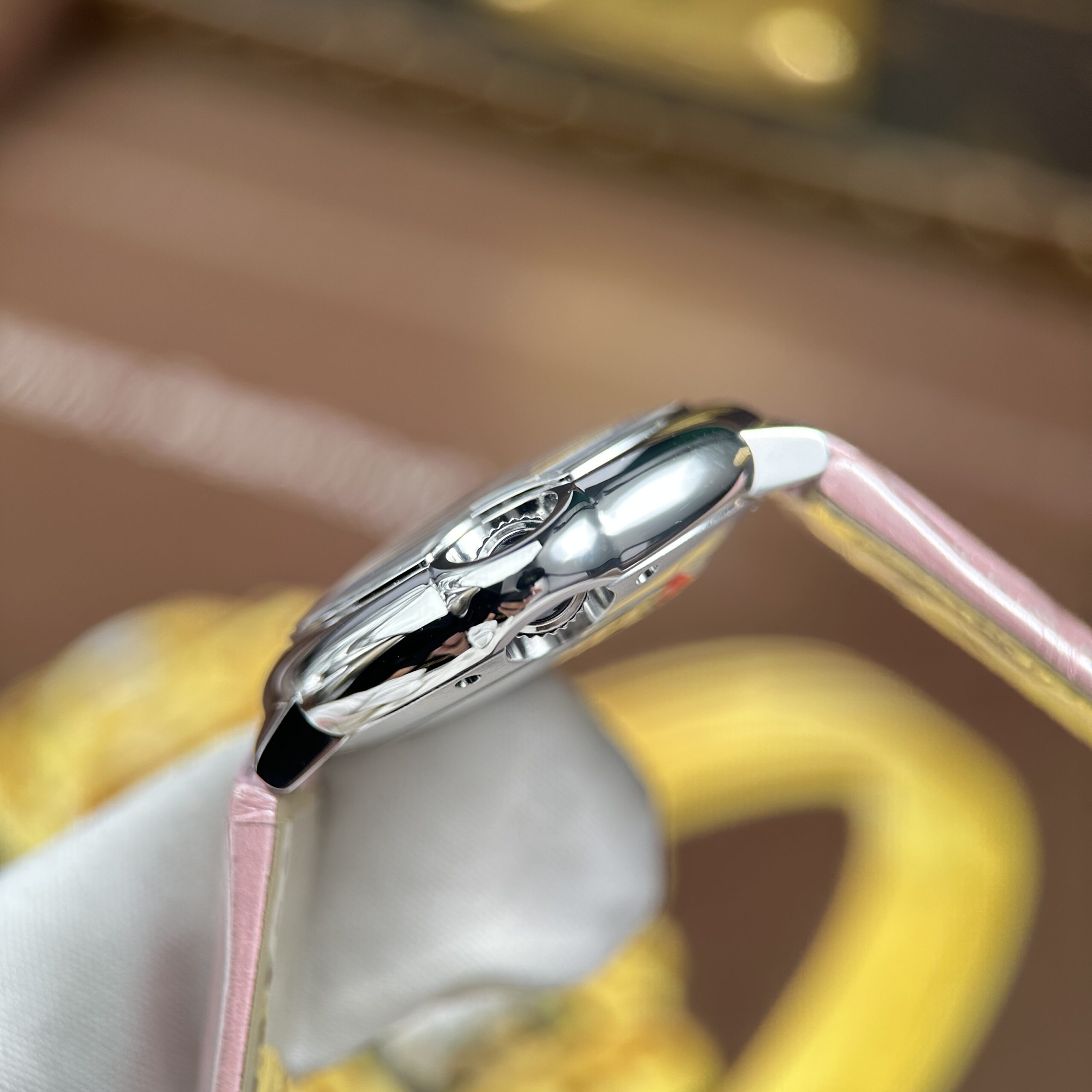 Đồng hồ Cartier Ballon Bleu Replica 11 màu hồng máy cơ tự động xưởng AF 33mm (4) Đồng hồ Cartier Ballon Bleu Replica 11 màu hồng máy cơ tự động xưởng AF 33mm (2)