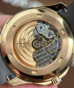 Đồng hồ Patek Philippe Aquanaut 5167R Replica 11 tinh chỉnh trọng lượng 124 gram bộ máy khắc CNC 40mm (2)