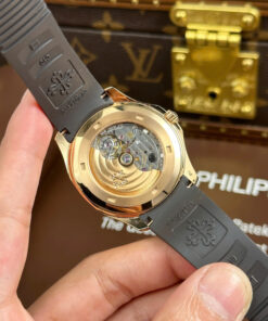 Đồng hồ Patek Philippe Aquanaut 5167R Replica 11 tinh chỉnh trọng lượng 124 gram bộ máy khắc CNC 40mm (2)