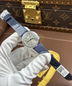 Đồng hồ nữ Cartier Ballon Blanc Rep 11 viền đính đá máy pin xưởng AF 30mm (2)