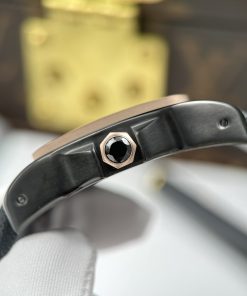 Đồng hồ Cartier Santos chế tác vỏ thép mạ DLC viền vàng hồng 51.1×41 (2)