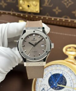 Đồng hồ Hublot Classic Fusion Rep cao cấp mặt nâu xám vỏ titan siêu nhẹ nhà máy JJZ 42mm (2)