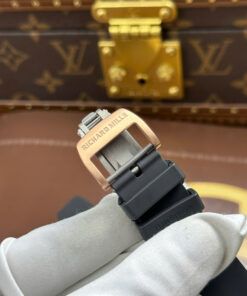 Đồng hồ Richard Mille RM67-01 Rep 11 máy cơ Thuỵ Sỹ vỏ đính full kim cương moissanite 38.7×47 (2)