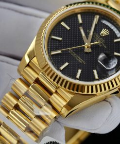 Đồng hồ Rolex Day-Date chế tác bọc vàng thật mặt đen hoạ tiết ô vuông 40mm (2)