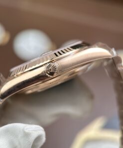 Đồng hồ Rolex Day-Date chế tác mặt trắng sứ trọng lượng 212 gram chuẩn auth xưởng RC 40mm (2)