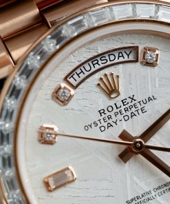 Đồng hồ Rolex Day-Date mặt thiên thạch chế tác bọc vàng thật viền đính moissanite baguette 36mm (2)