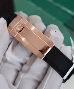 Đồng hồ Rolex Daytona mặt sundust chế tác bọc vàng thật viền đính kim cương moissanite baguette 40mm (2)