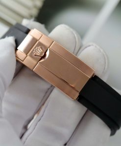 Đồng hồ Rolex Daytona mặt thiên thạch chế tác bọc vàng thật đính full moissanite HongKong 40mm (2)