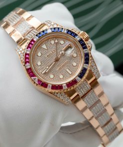 Đồng hồ Rolex GMT-Master II Replica 11 bọc vàng thật đính sapphire + kim cương moissanite 40mm (1)