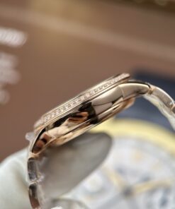 Đồng hồ nữ Omega De Ville Prestige Rep 11 mặt số màu đỏ đô dây kim loại 34mm (2)