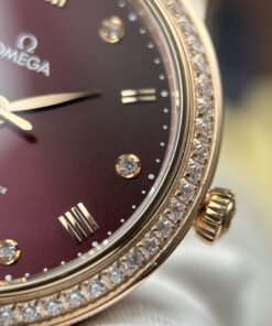 Đồng hồ nữ Omega De Ville Prestige Rep 11 mặt số màu đỏ đô dây kim loại 34mm (2)