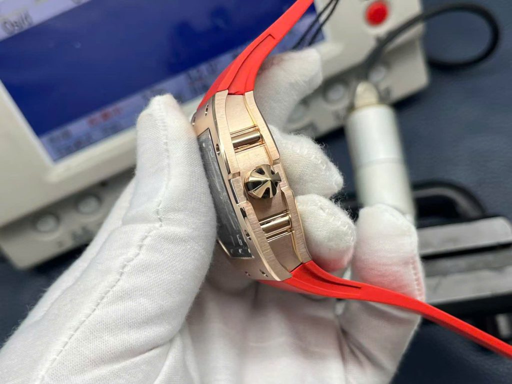 Đồng hồ Richard Mille RM67-01 Replica 11 vỏ mạ vàng hồng dây cao su đỏ 38 (2)