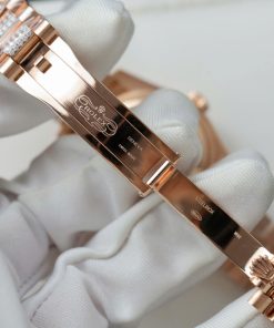 Đồng hồ Rolex DateJust nữ mặt nâu chế tác bọc vàng thật đính kim cương moissanite 31mm (1)